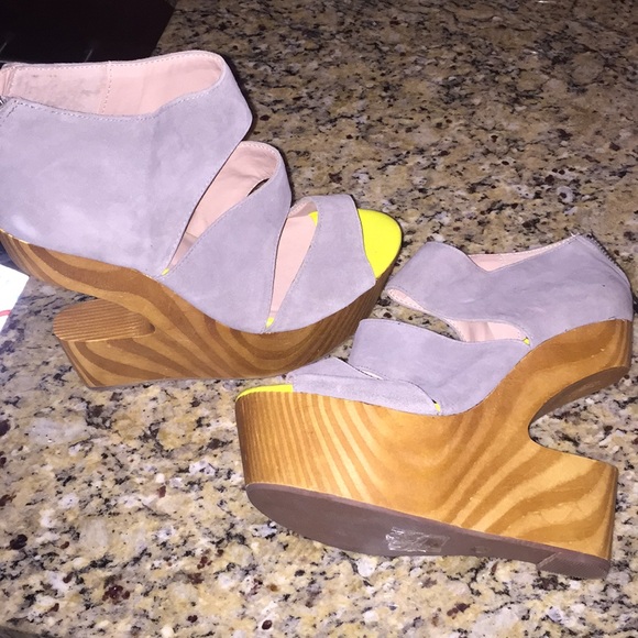 Dolce Vita Shoes - DOLCE VITA never before worn heels